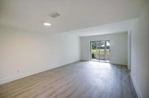 18081 SE Country Club Drive Tequesta FL 33469