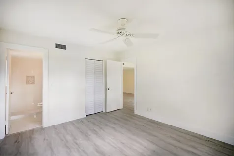 18081 SE Country Club Drive Tequesta FL 33469