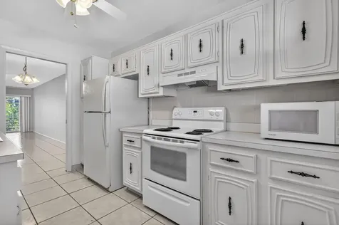 2760 Sw 22nd Avenue Delray Beach FL 33445