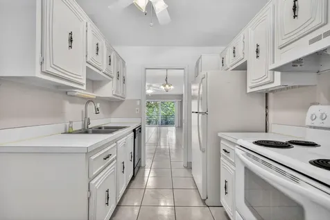 2760 Sw 22nd Avenue Delray Beach FL 33445