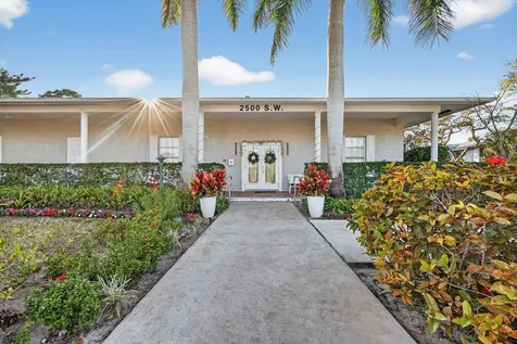 2760 Sw 22nd Avenue Delray Beach FL 33445