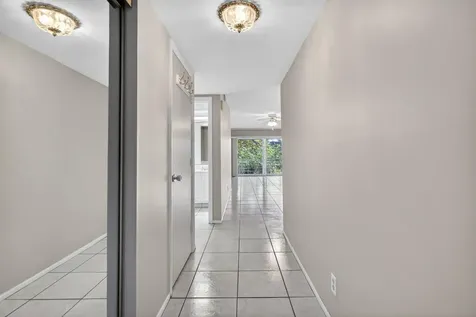 2760 Sw 22nd Avenue Delray Beach FL 33445