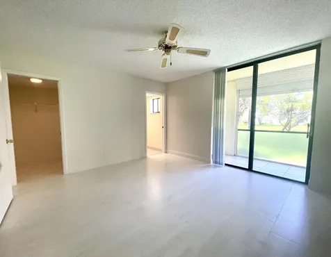 5130 Las Verdes Circle Delray Beach FL 33484