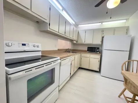 5130 Las Verdes Circle Delray Beach FL 33484