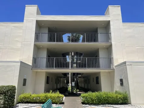 5130 Las Verdes Circle Delray Beach FL 33484