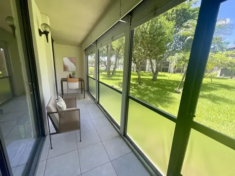 5130 Las Verdes Circle Delray Beach FL 33484
