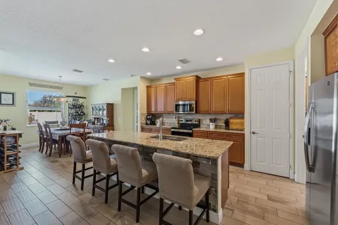 393 Sw Alcan Drive Port Saint Lucie FL 34953