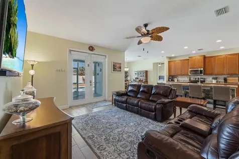 393 Sw Alcan Drive Port Saint Lucie FL 34953