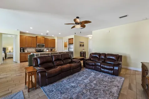 393 Sw Alcan Drive Port Saint Lucie FL 34953