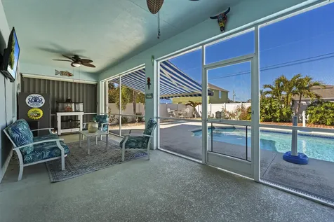 393 Sw Alcan Drive Port Saint Lucie FL 34953