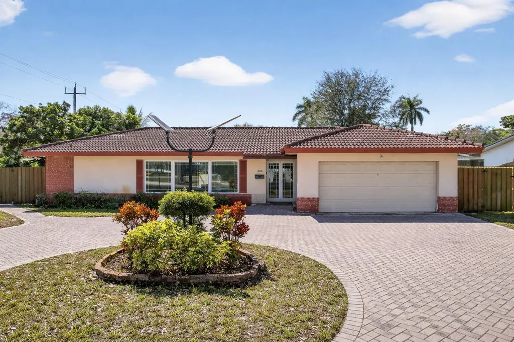 7000 Plantation Road Plantation FL 33317