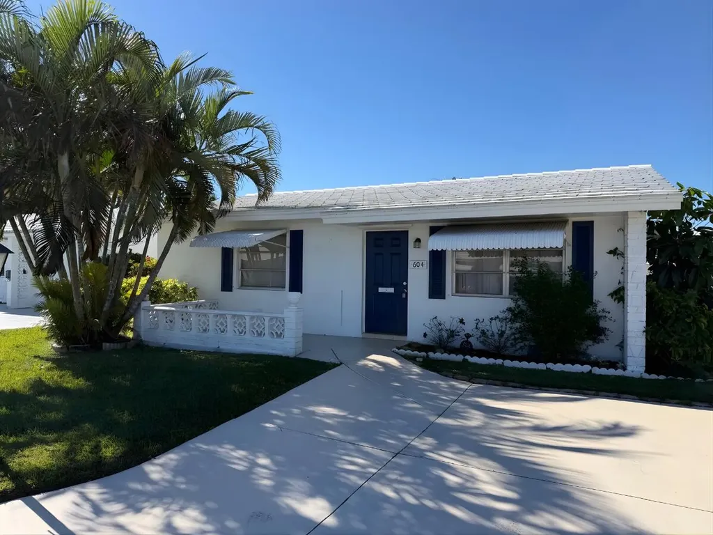 604 Sw 15th Street Boynton Beach FL 33426