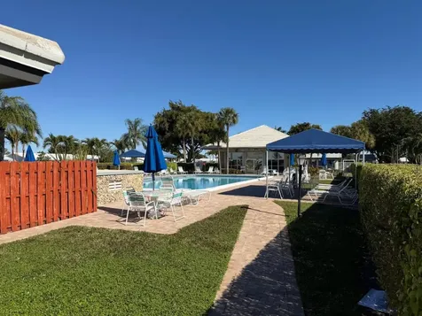 604 Sw 15th Street Boynton Beach FL 33426