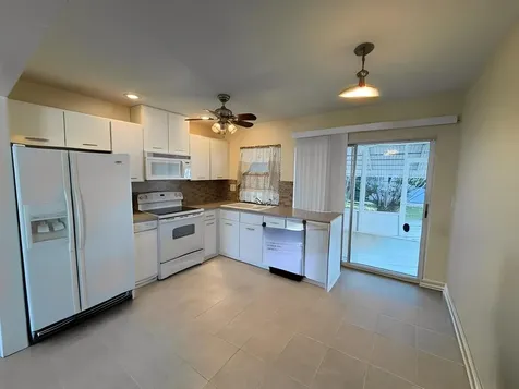604 Sw 15th Street Boynton Beach FL 33426