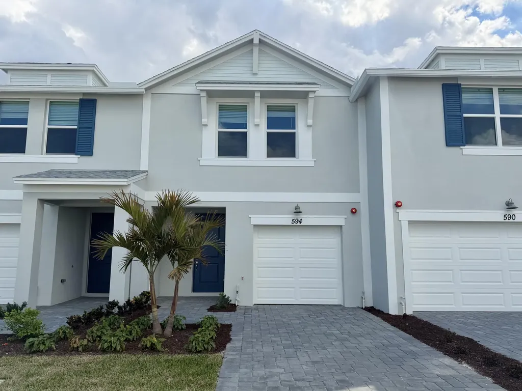 594 Salisbury Circle Fort Pierce FL 34982