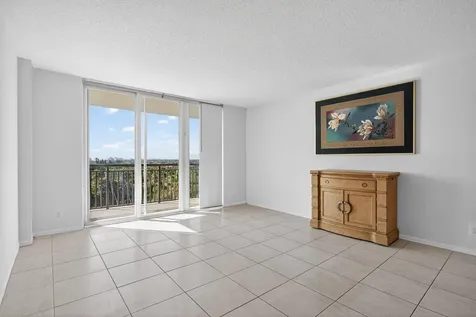 1147 Hillsboro Mile Hillsboro Beach FL 33062