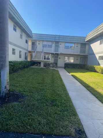668 Monaco Delray Beach FL 33446