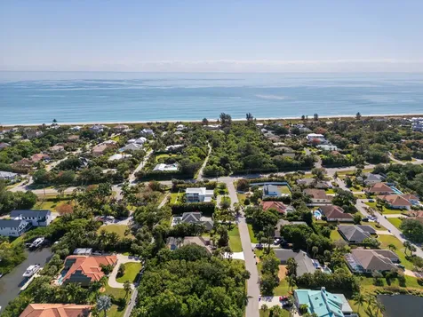 2170 Seminole Shores Lane Vero Beach FL 32963