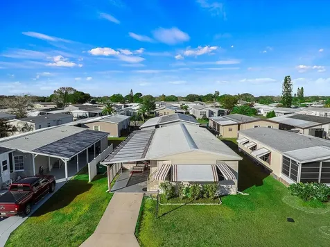 637 Periwinkle Circle Barefoot Bay FL 32976
