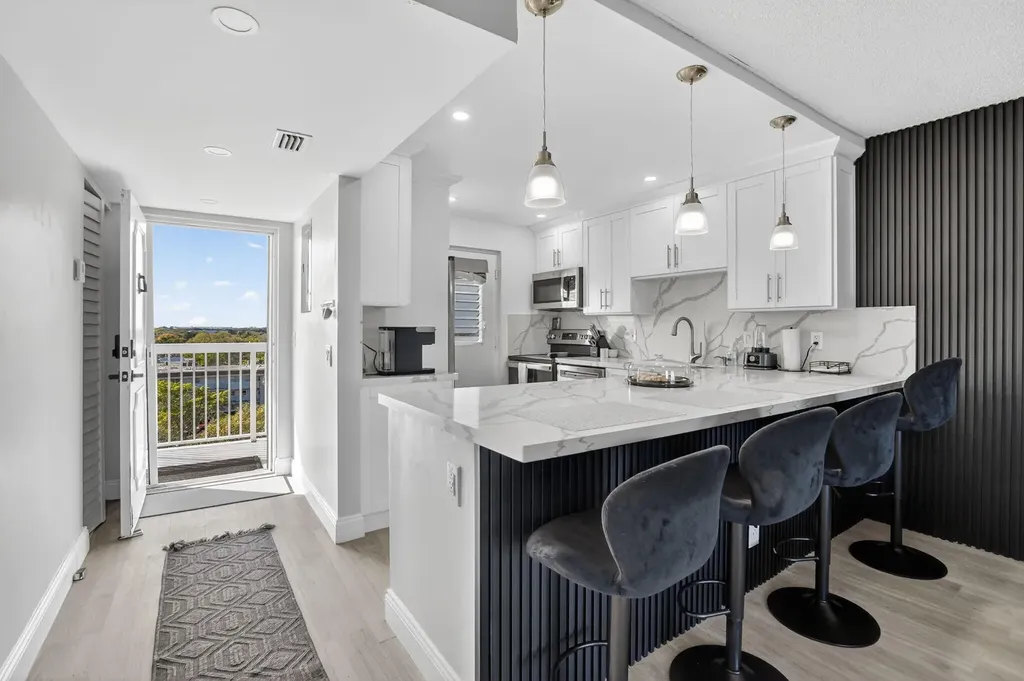 5700 Nw 2nd Avenue Boca Raton FL 33487