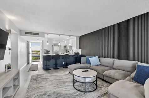 5700 Nw 2nd Avenue Boca Raton FL 33487