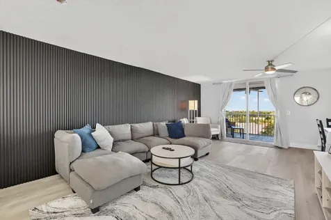 5700 Nw 2nd Avenue Boca Raton FL 33487