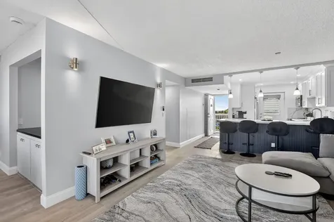 5700 Nw 2nd Avenue Boca Raton FL 33487