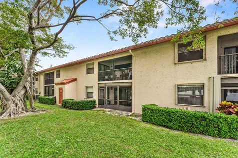 906 Congressional Way Deerfield Beach FL 33442