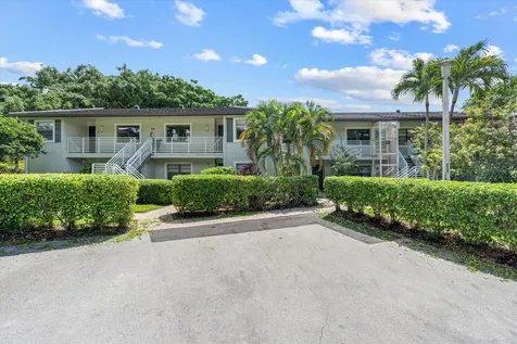32 Southport Lane Boynton Beach FL 33436