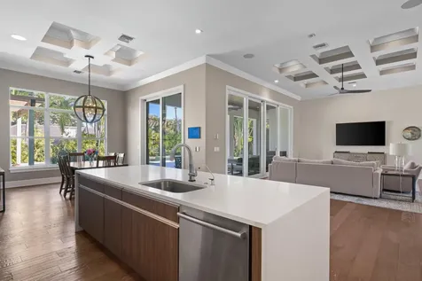 701 Nw 7th Street Delray Beach FL 33444