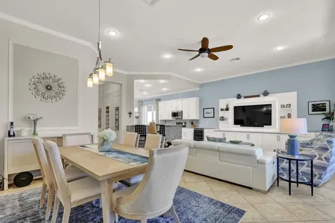 8932 Sw Champions Way Port Saint Lucie FL 34986