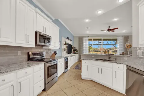 8932 Sw Champions Way Port Saint Lucie FL 34986