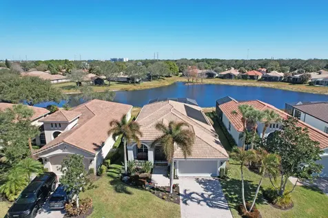 8932 Sw Champions Way Port Saint Lucie FL 34986