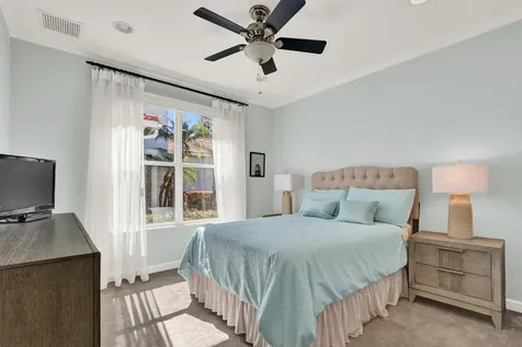 8932 Sw Champions Way Port Saint Lucie FL 34986