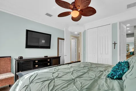 8932 Sw Champions Way Port Saint Lucie FL 34986