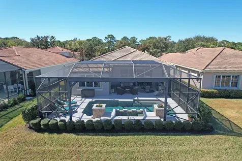 8932 Sw Champions Way Port Saint Lucie FL 34986