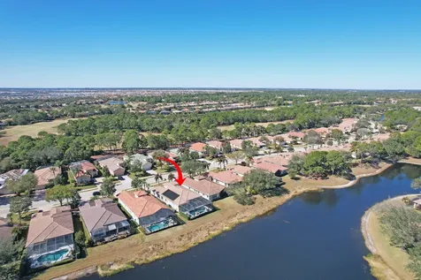 8932 Sw Champions Way Port Saint Lucie FL 34986