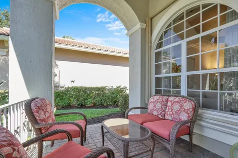 8932 Sw Champions Way Port Saint Lucie FL 34986