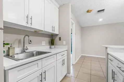 16 Crossings Circle Boynton Beach FL 33435