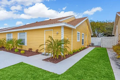 1662 Royal Forest Court West Palm Beach FL 33406