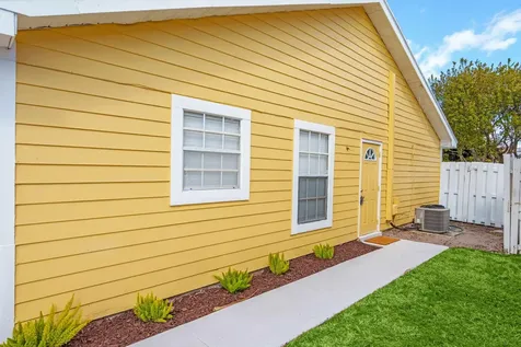 1662 Royal Forest Court West Palm Beach FL 33406