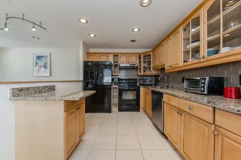 98 Waterford Delray Beach FL 33446