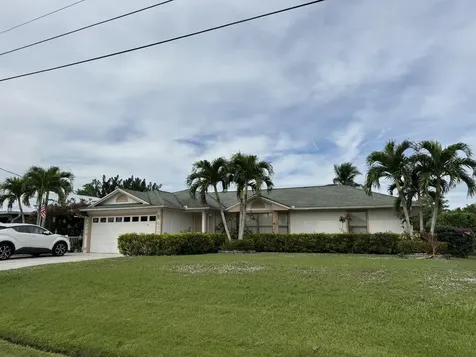 6774 NW Abigail Avenue Port Saint Lucie FL 34983