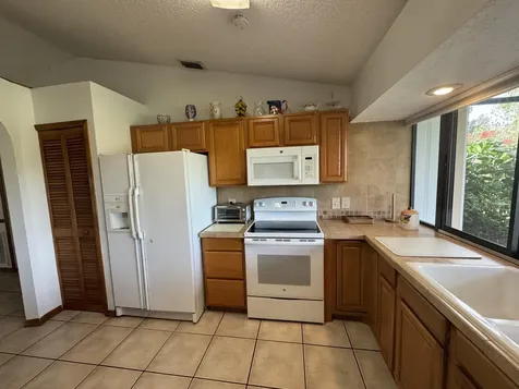 6774 NW Abigail Avenue Port Saint Lucie FL 34983
