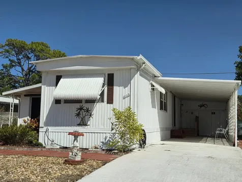 8121 Se Skylark Avenue Hobe Sound FL 33455