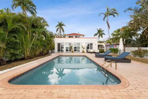 114 S Lake Drive Lantana FL 33462