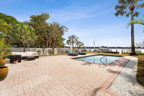 114 S Lake Drive Lantana FL 33462