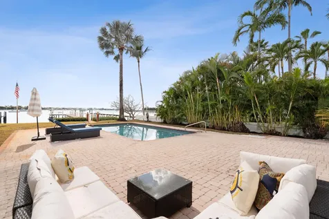 114 S Lake Drive Lantana FL 33462