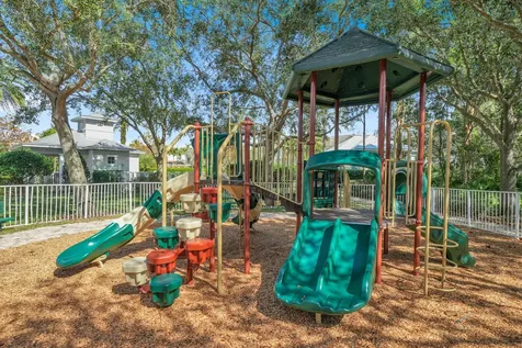 285 E Bay Cedar Circle Jupiter FL 33458