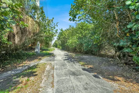 285 E Bay Cedar Circle Jupiter FL 33458